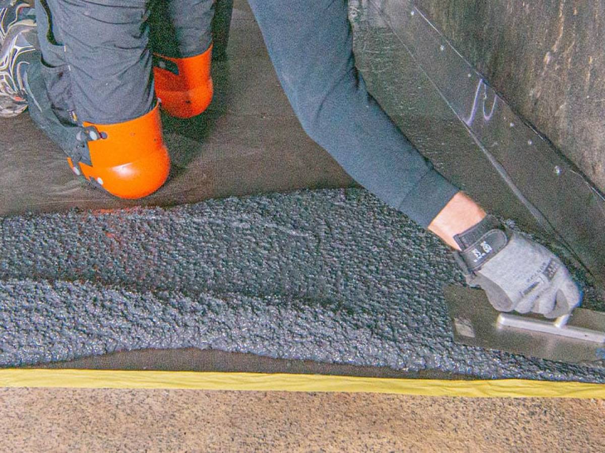 Horse Protect Flüssiggummi im Pferdetransporter – in 5 Schritten sicher und komfortabel